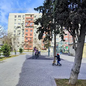 Satılır 2 otaqlı köhnə tikili 50 m²