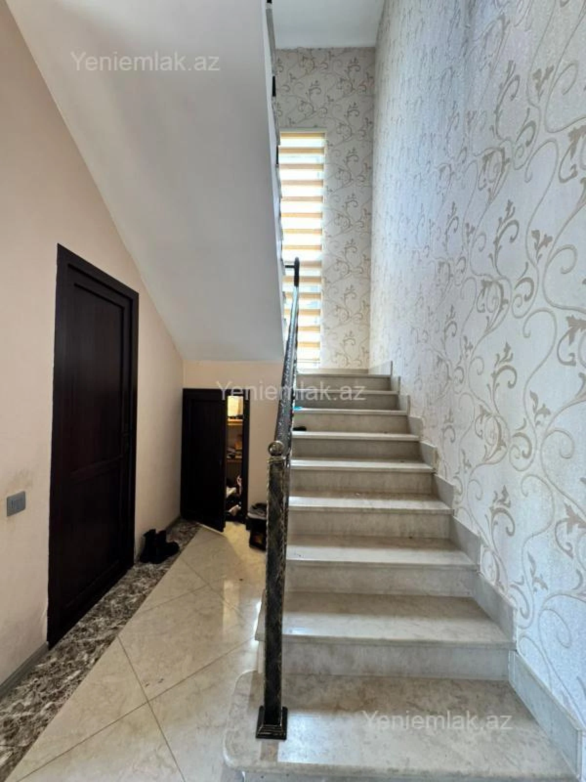 Satılır 4 otaqlı həyət evi 160 m²