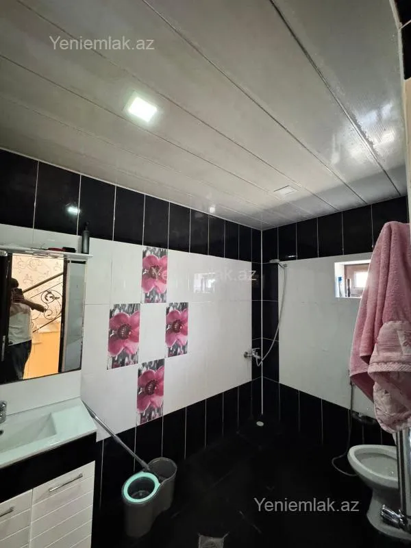 Satılır 4 otaqlı həyət evi 160 m²