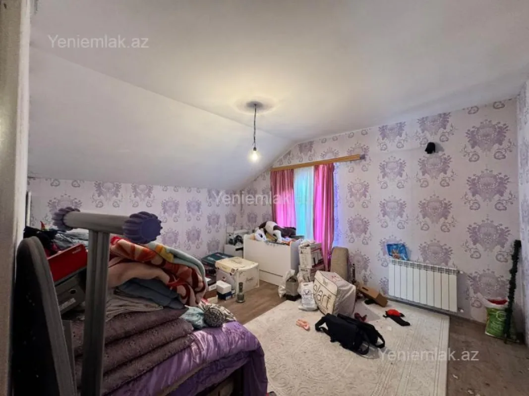 Satılır 4 otaqlı həyət evi 160 m²