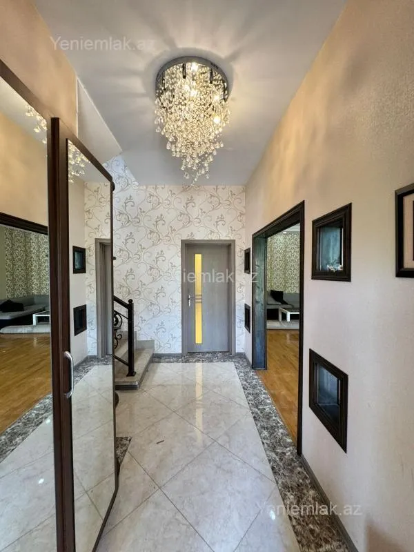 Satılır 4 otaqlı həyət evi 160 m²
