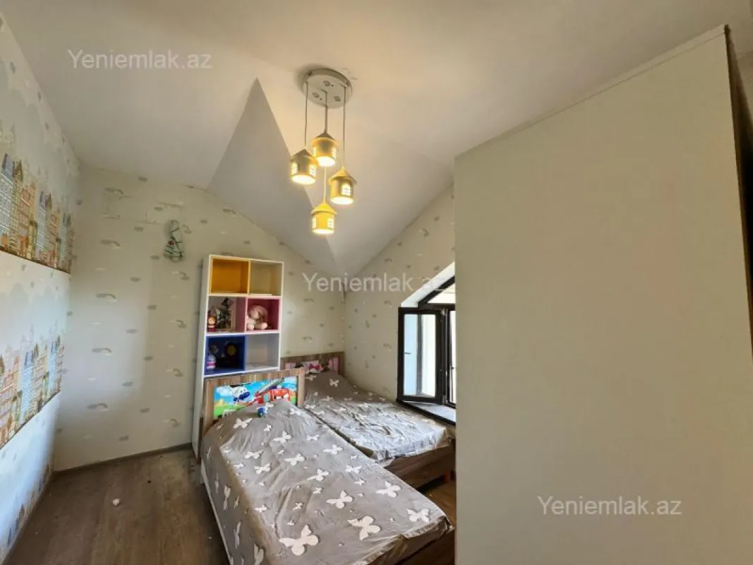 Satılır 4 otaqlı həyət evi 160 m²