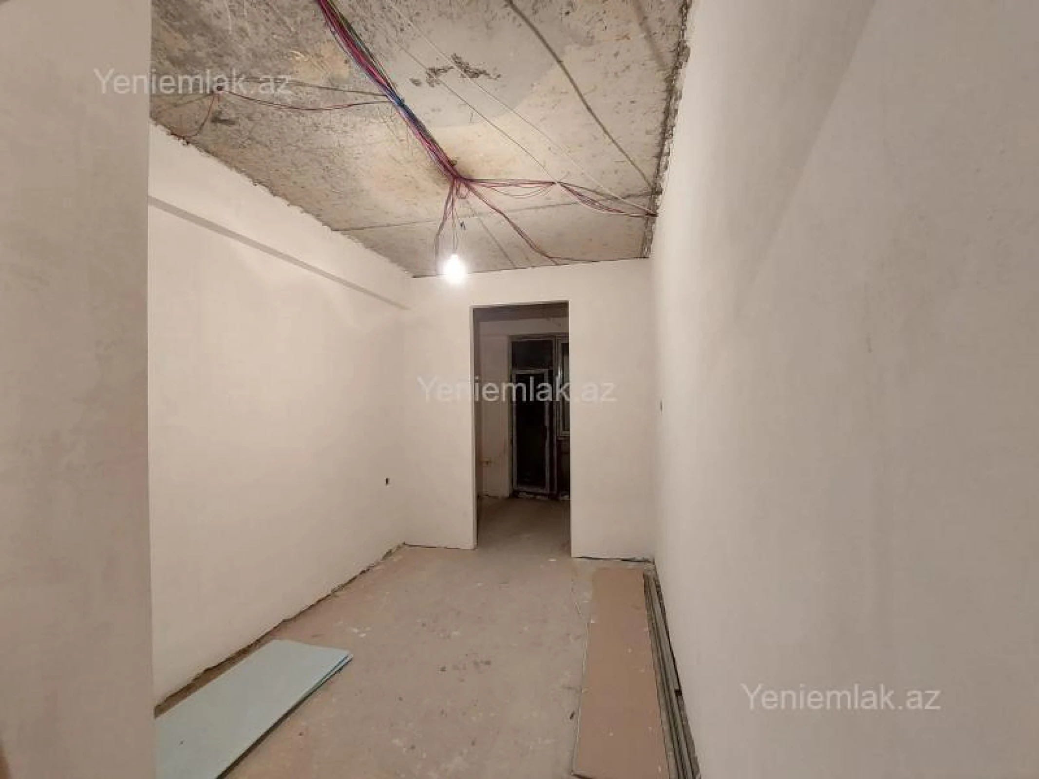 Satılır 2 otaqlı yeni tikili 61 m²