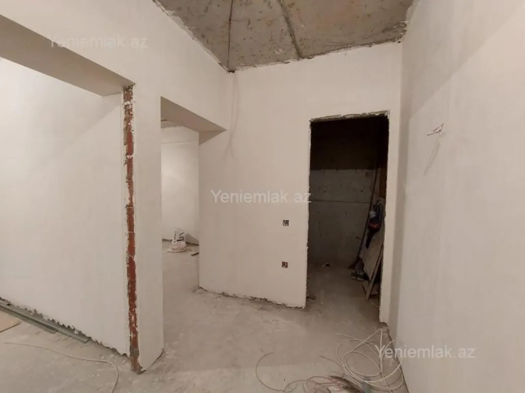 Satılır 2 otaqlı yeni tikili 61 m²