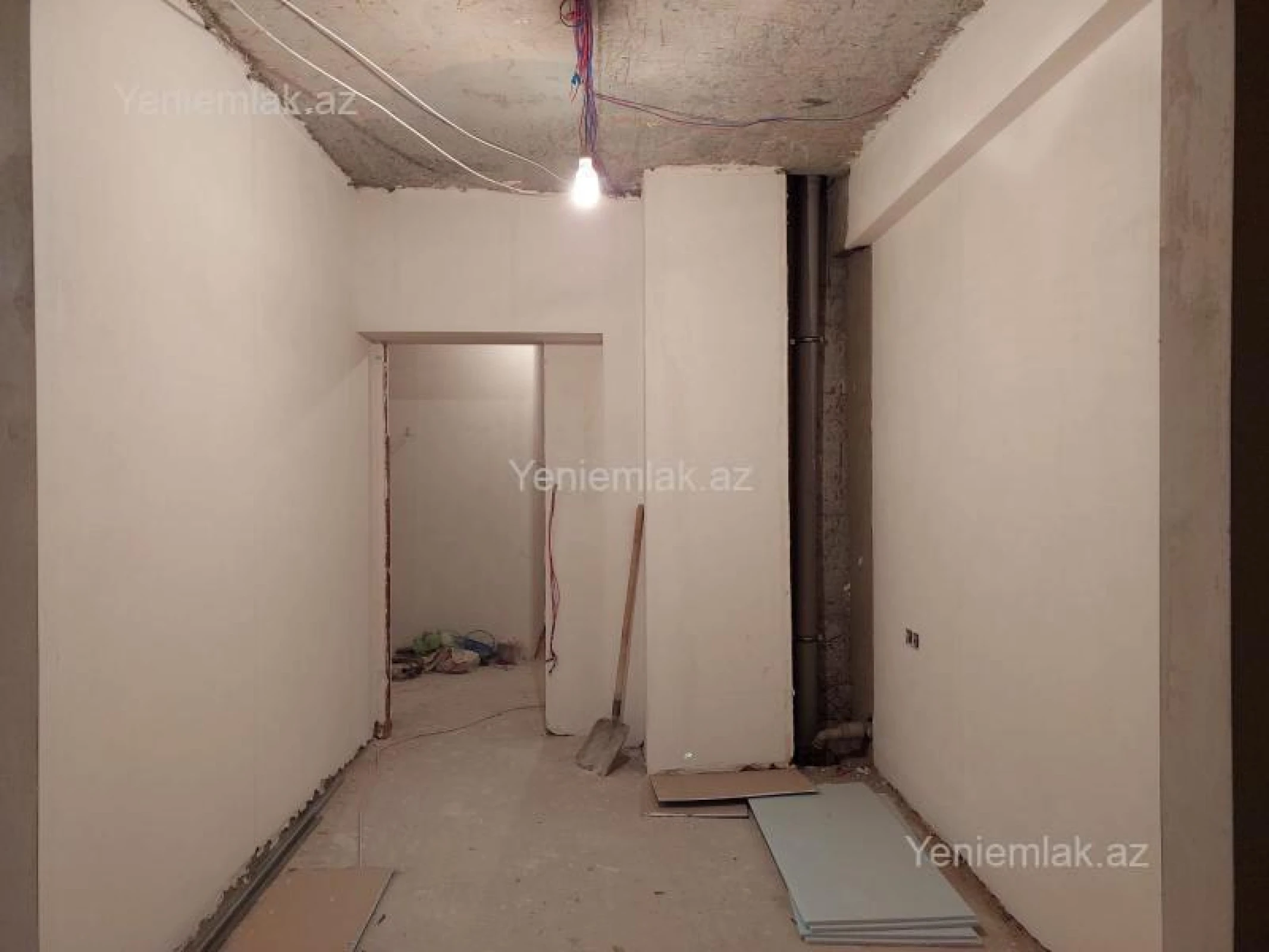 Satılır 2 otaqlı yeni tikili 61 m²