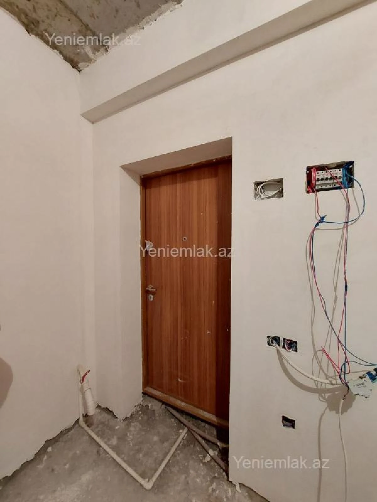 Satılır 2 otaqlı yeni tikili 61 m²