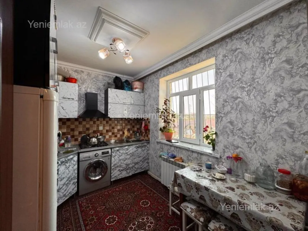 Satılır 3 otaqlı həyət evi 100 m²