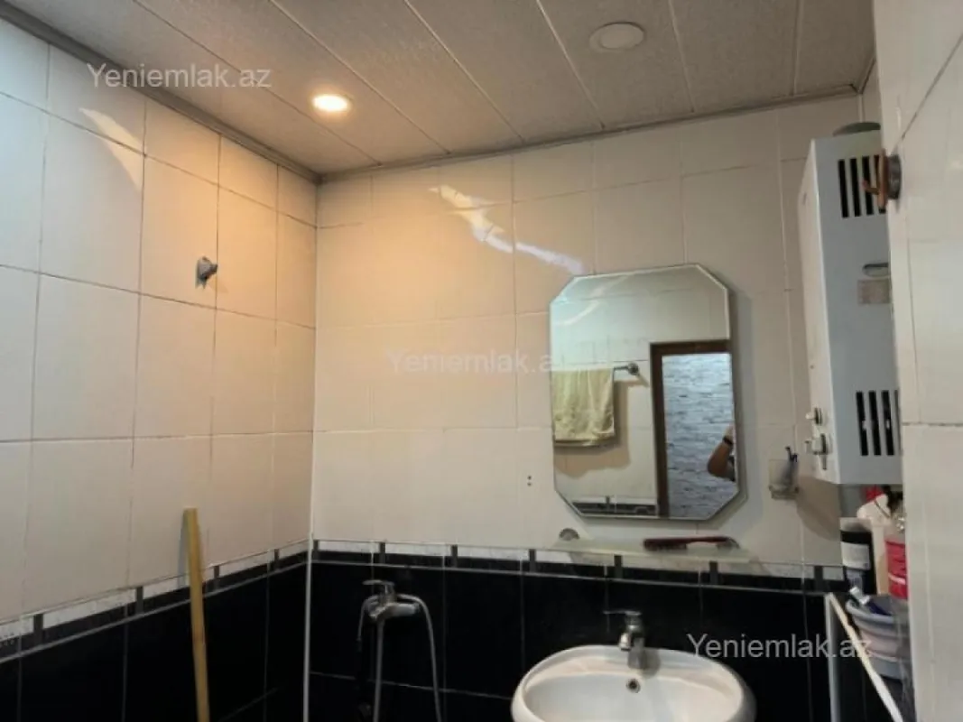 Satılır 3 otaqlı köhnə tikili 60 m²