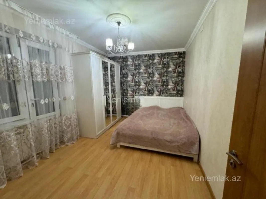 Satılır 3 otaqlı köhnə tikili 60 m²