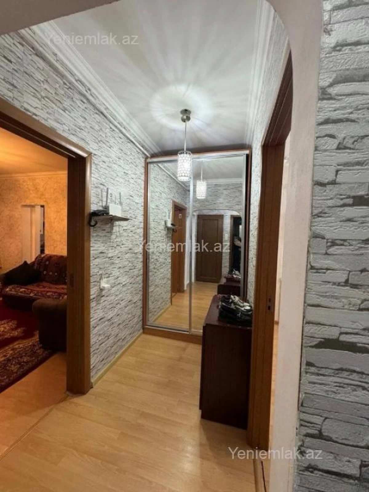 Satılır 3 otaqlı köhnə tikili 60 m²