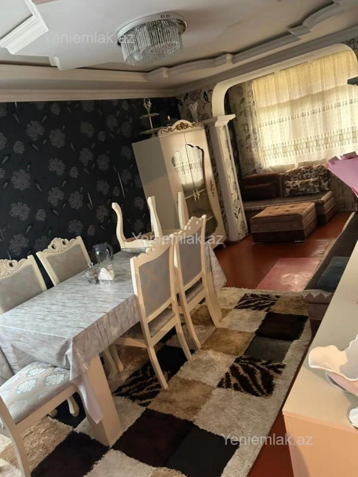 Satılır 2 otaqlı köhnə tikili 60 m²
