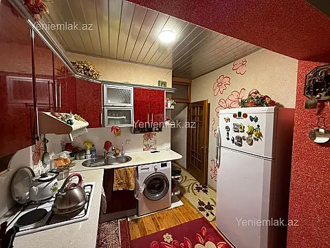 Satılır 3 otaqlı köhnə tikili 90 m²