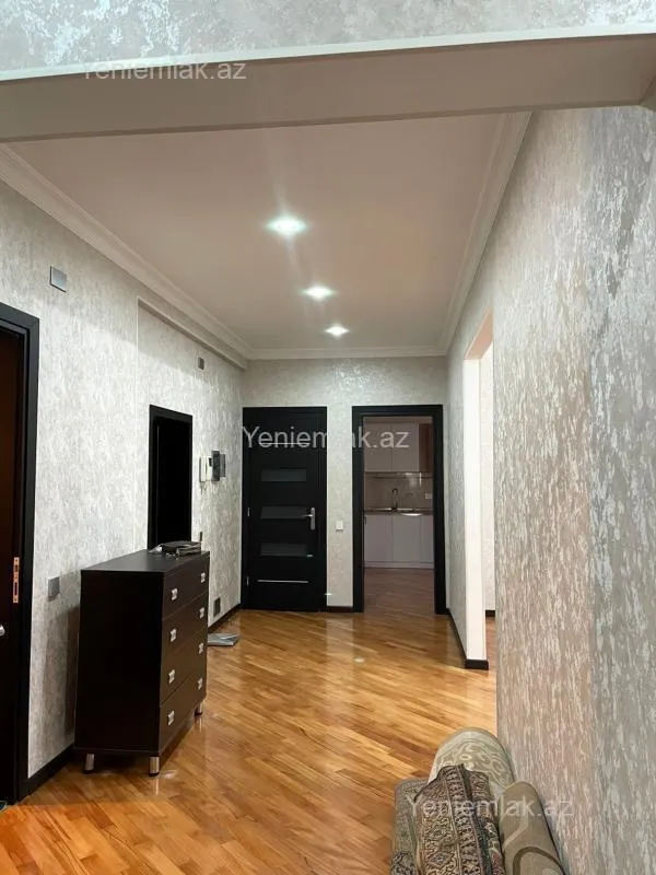 Satılır 3 otaqlı yeni tikili 126 m²