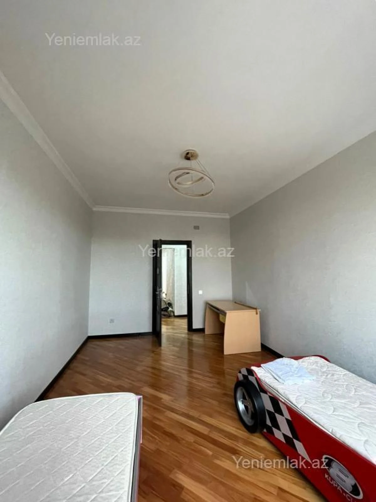 Satılır 3 otaqlı yeni tikili 126 m²