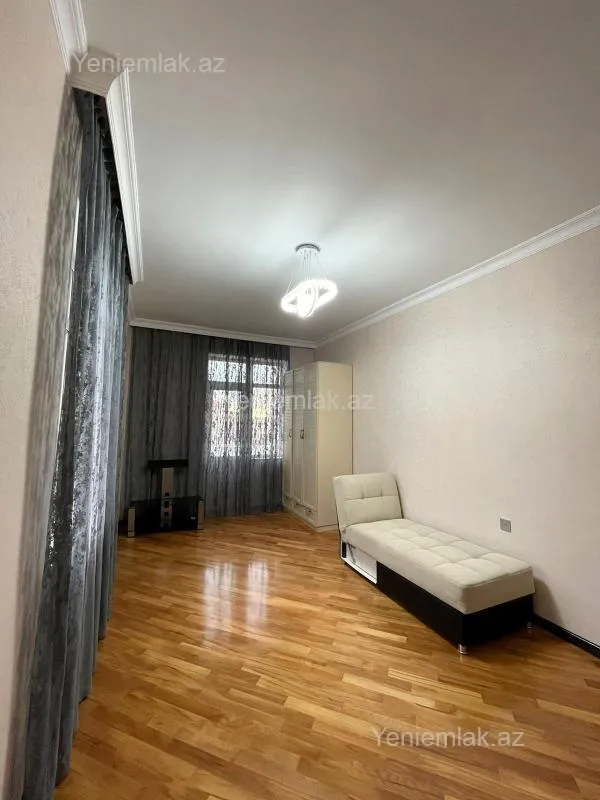 Satılır 3 otaqlı yeni tikili 126 m²
