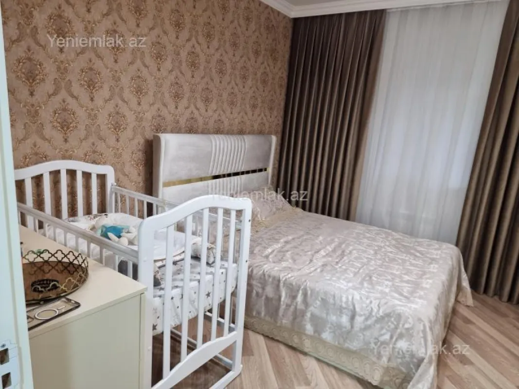 Satılır 2 otaqlı köhnə tikili 55 m²