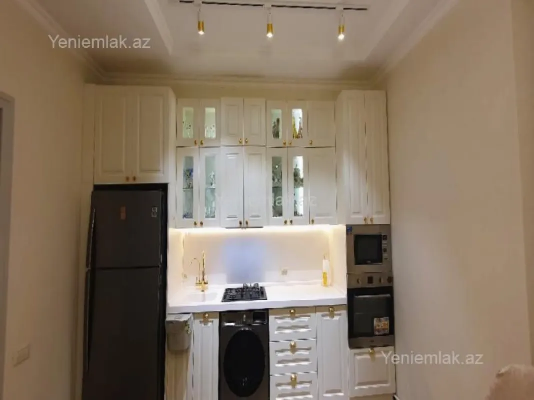 Satılır 3 otaqlı yeni tikili 70 m²