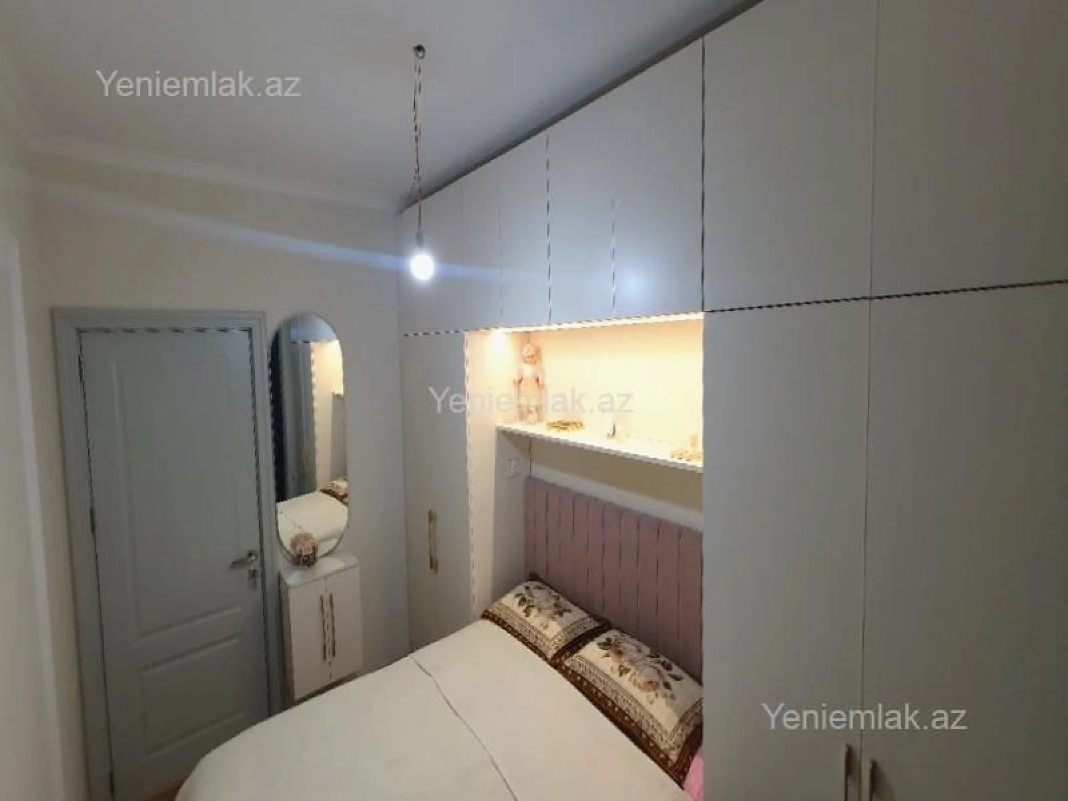 Satılır 3 otaqlı yeni tikili 70 m²