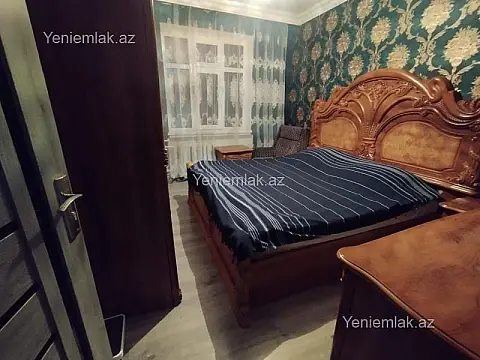 Satılır 4 otaqlı köhnə tikili 110 m²