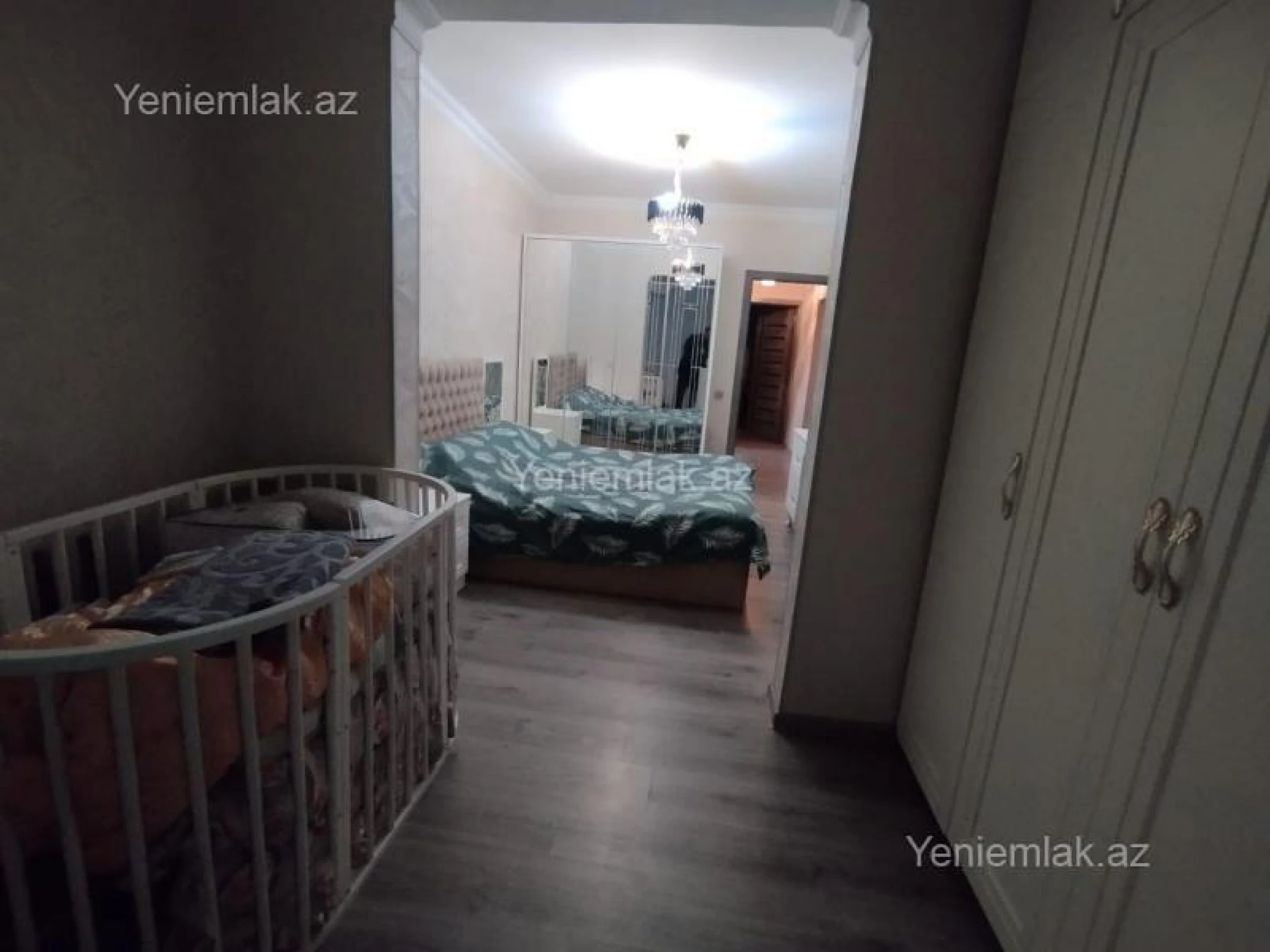 Satılır 4 otaqlı köhnə tikili 110 m²