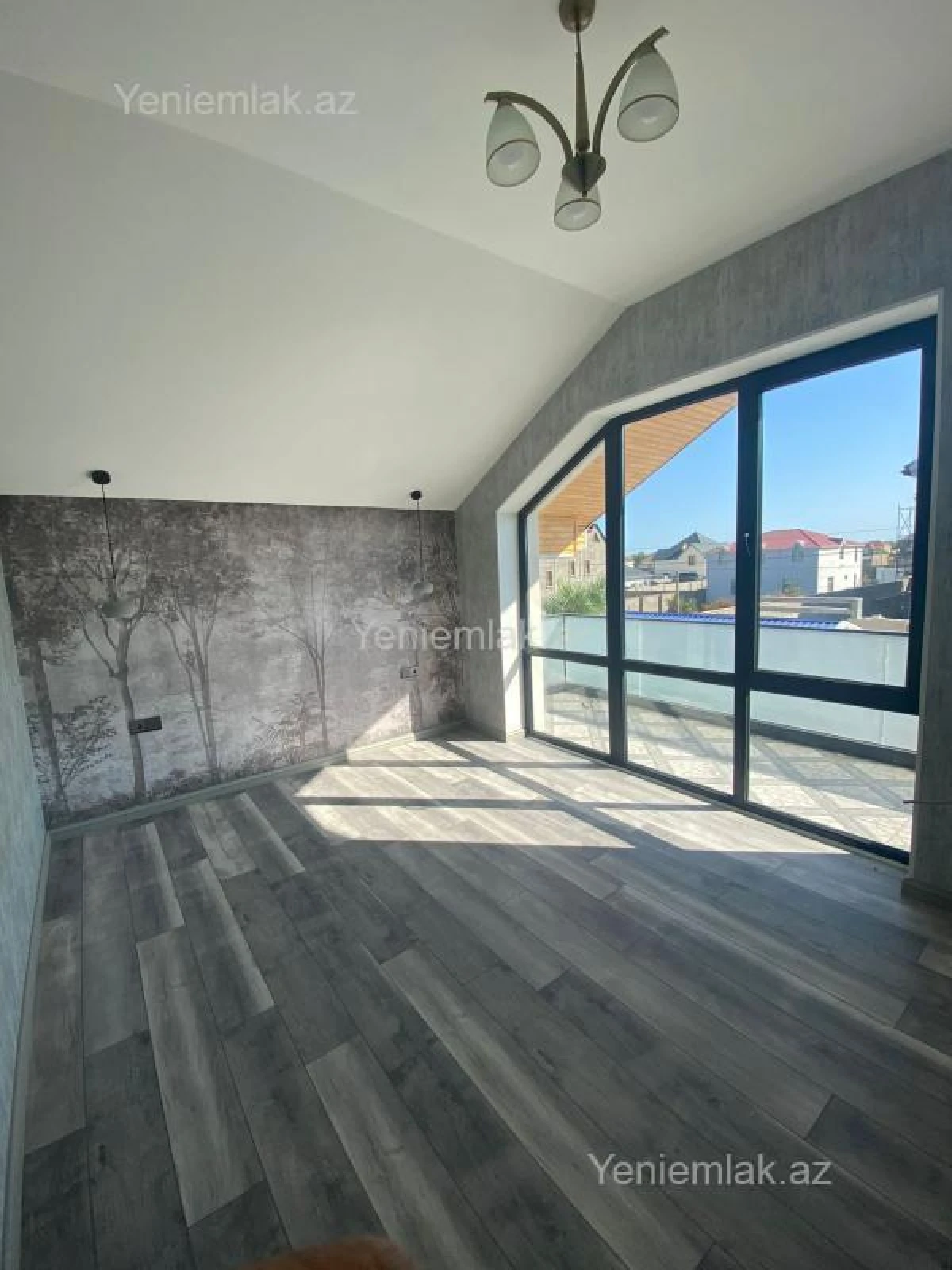 Satılır 5 otaqlı həyət evi 180 m²