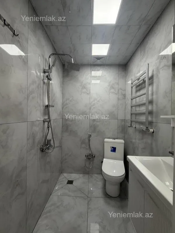 Satılır 2 otaqlı yeni tikili 44 m²