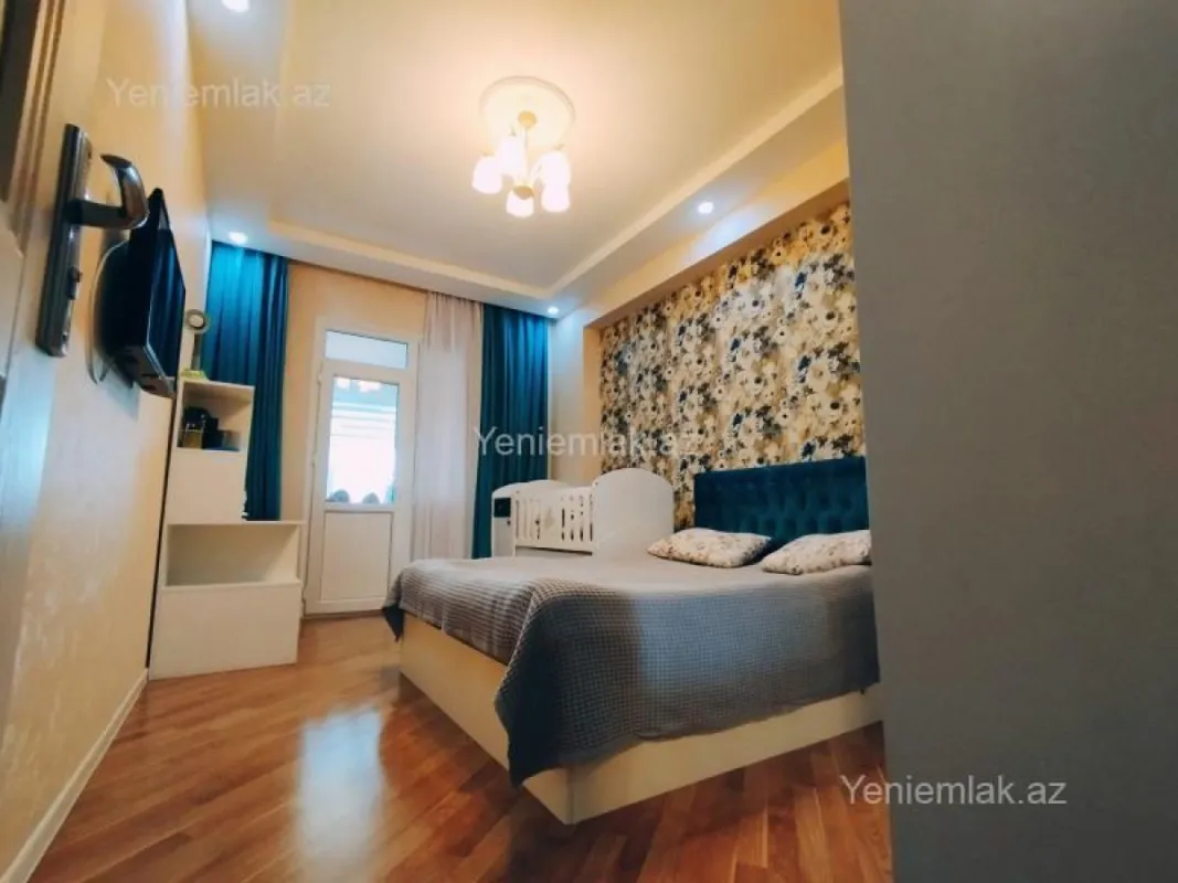 Satılır 2 otaqlı yeni tikili 70 m²