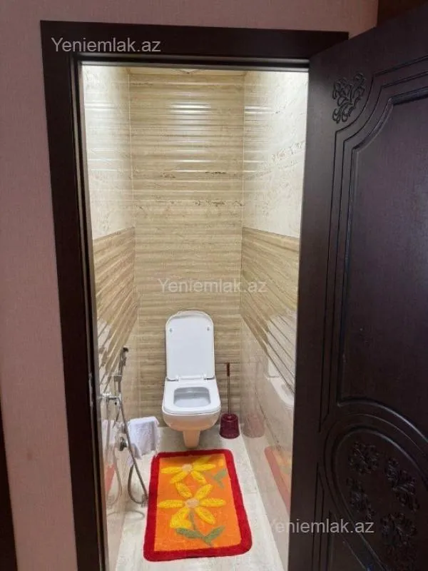 Satılır 3 otaqlı köhnə tikili 100 m²