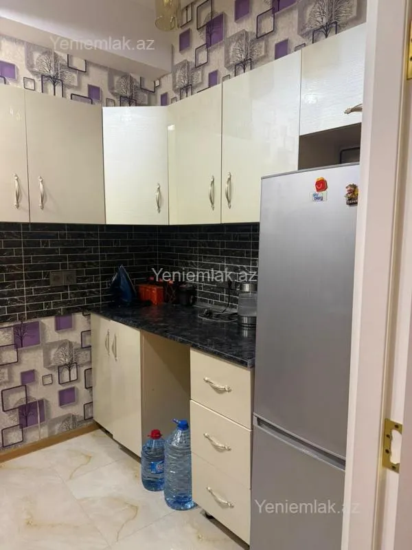Satılır 2 otaqlı yeni tikili 65 m²