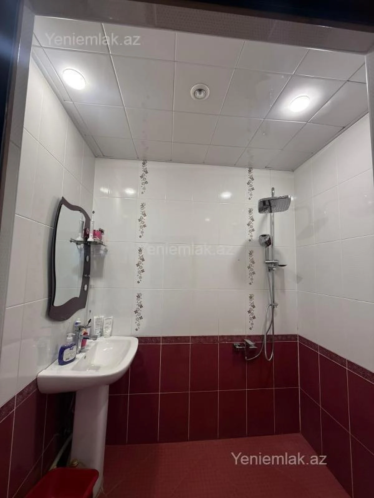 Satılır 2 otaqlı yeni tikili 65 m²