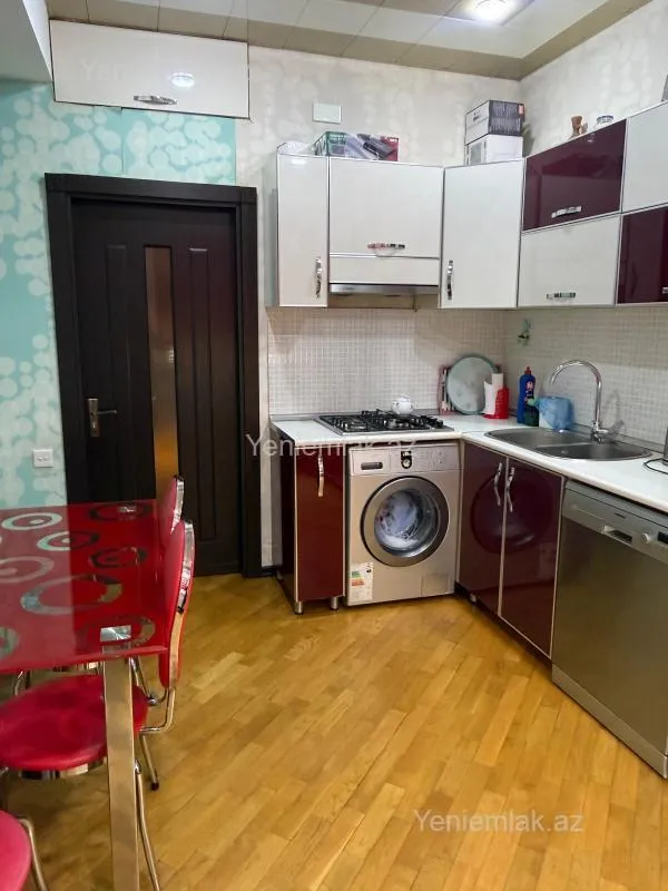 Satılır 2 otaqlı yeni tikili 65 m²