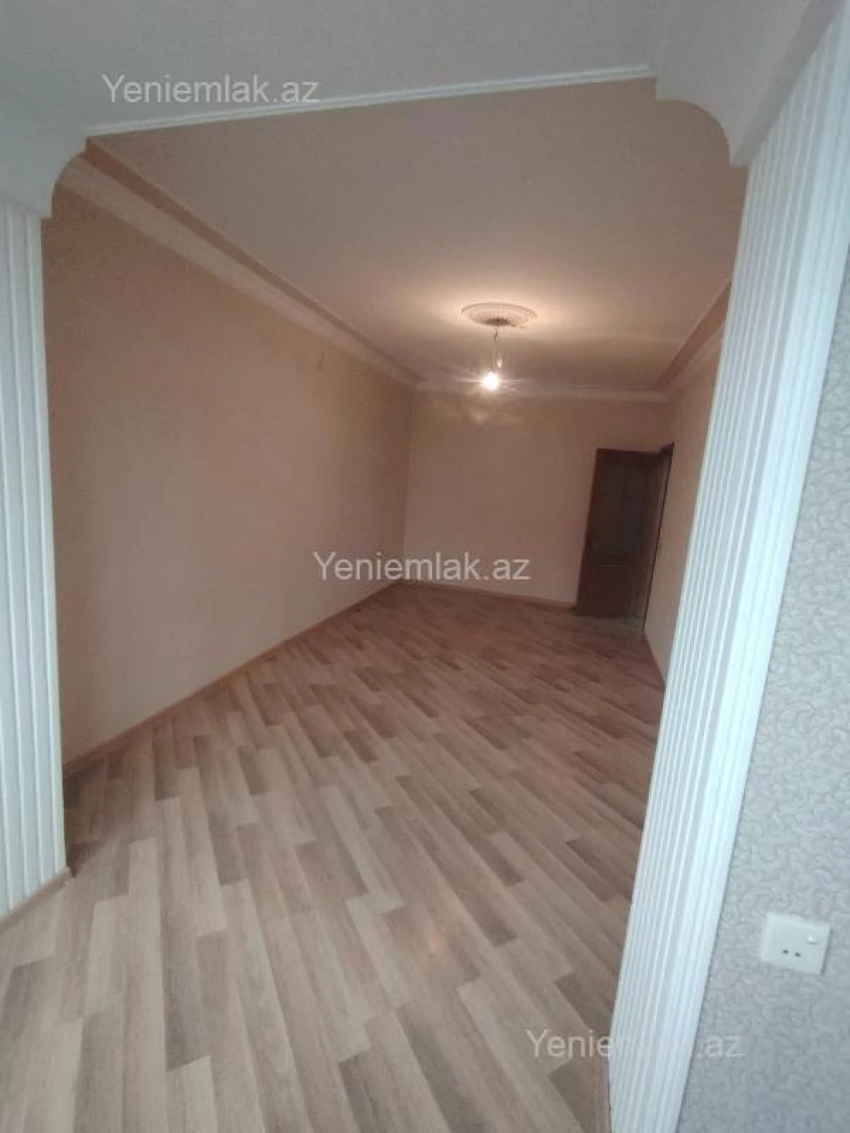 Satılır 3 otaqlı köhnə tikili 70 m²