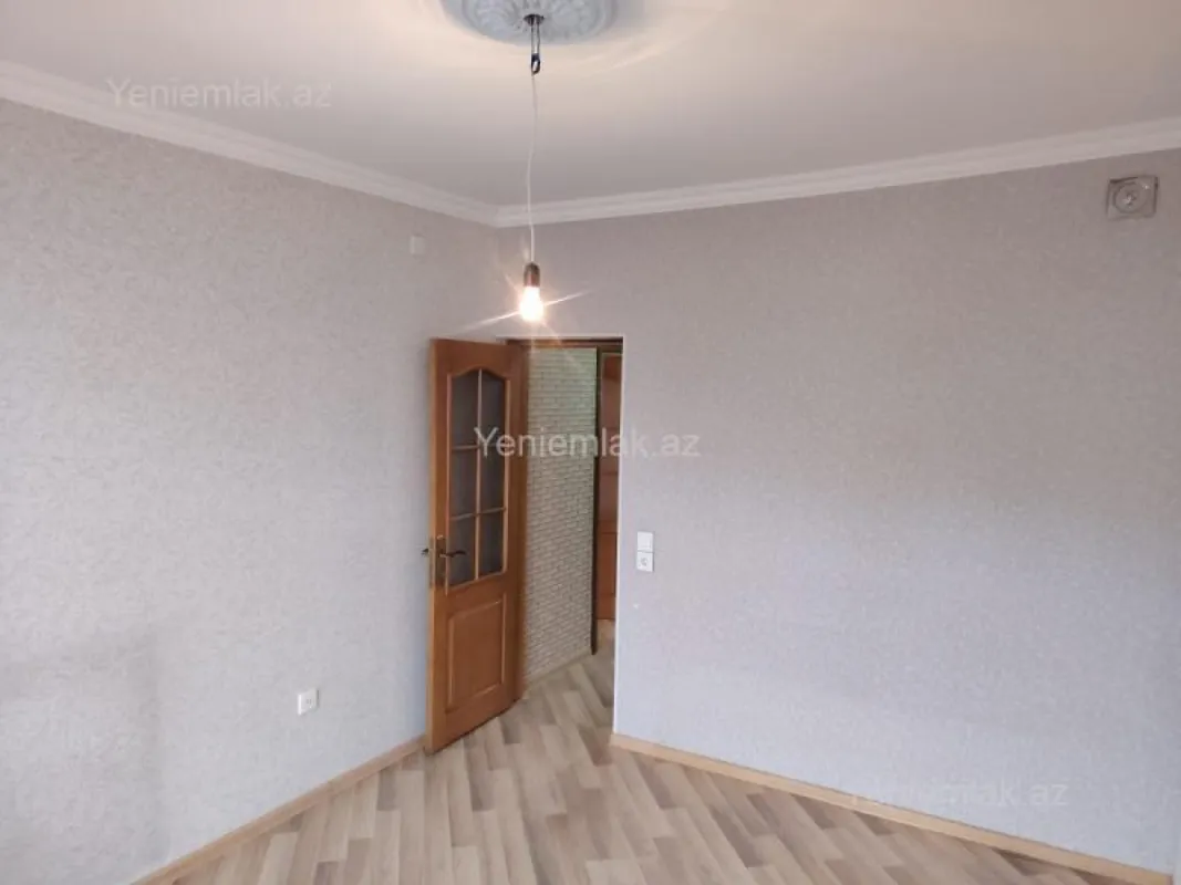 Satılır 3 otaqlı köhnə tikili 70 m²