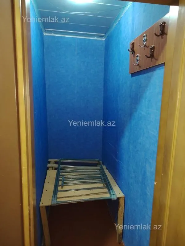 Satılır 3 otaqlı köhnə tikili 70 m²