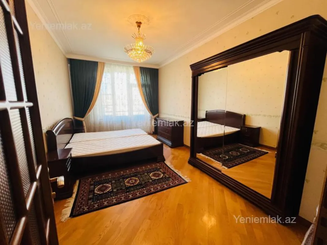 Satılır 5 otaqlı yeni tikili 190 m²