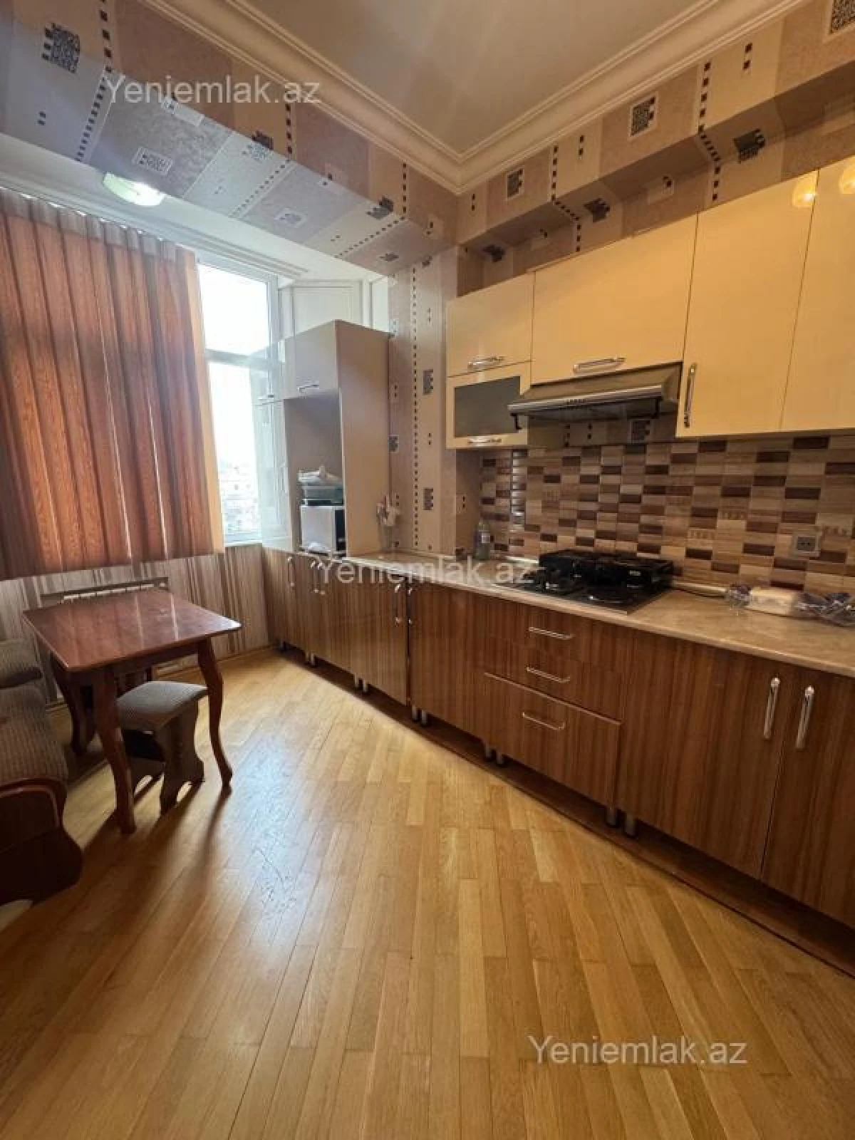 Satılır 3 otaqlı yeni tikili 87 m²