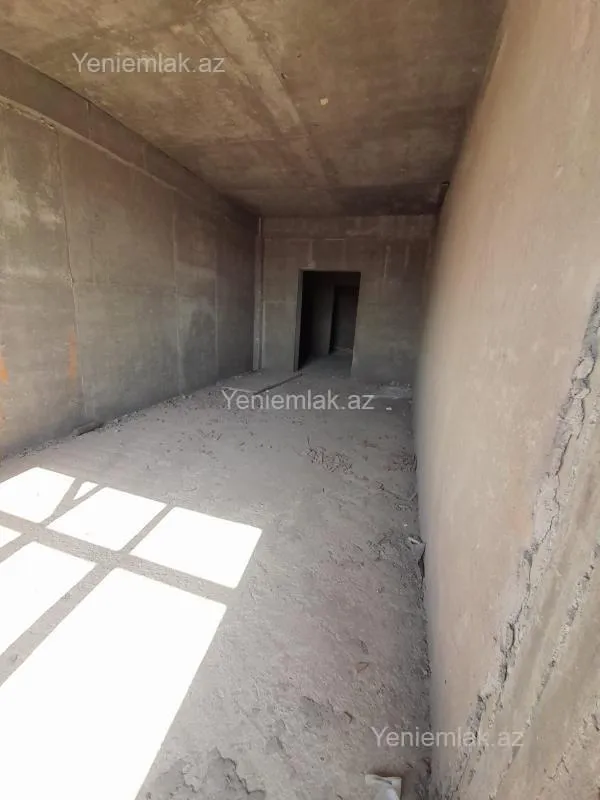 Satılır 3 otaqlı yeni tikili 125 m²