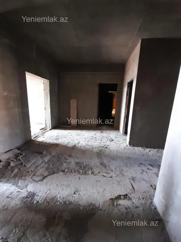 Satılır 3 otaqlı yeni tikili 125 m²