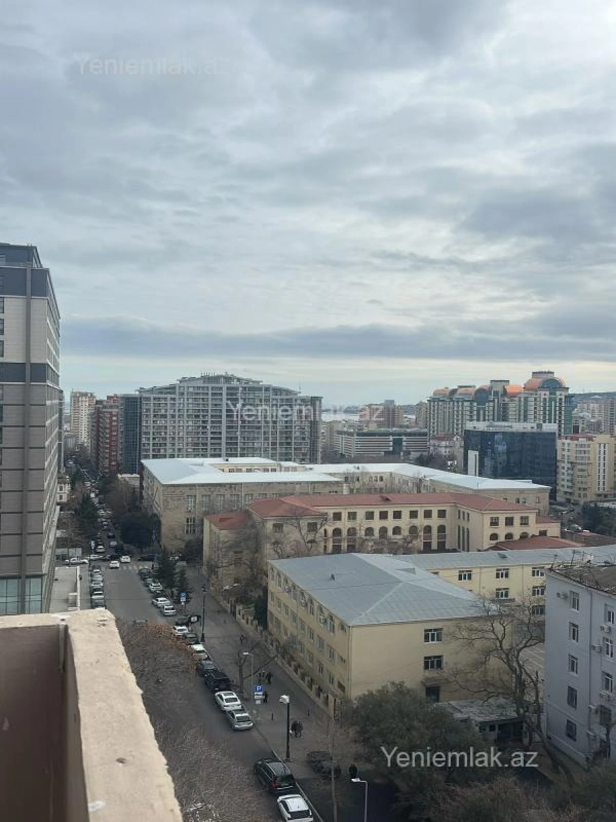 Satılır 3 otaqlı yeni tikili 127 m²