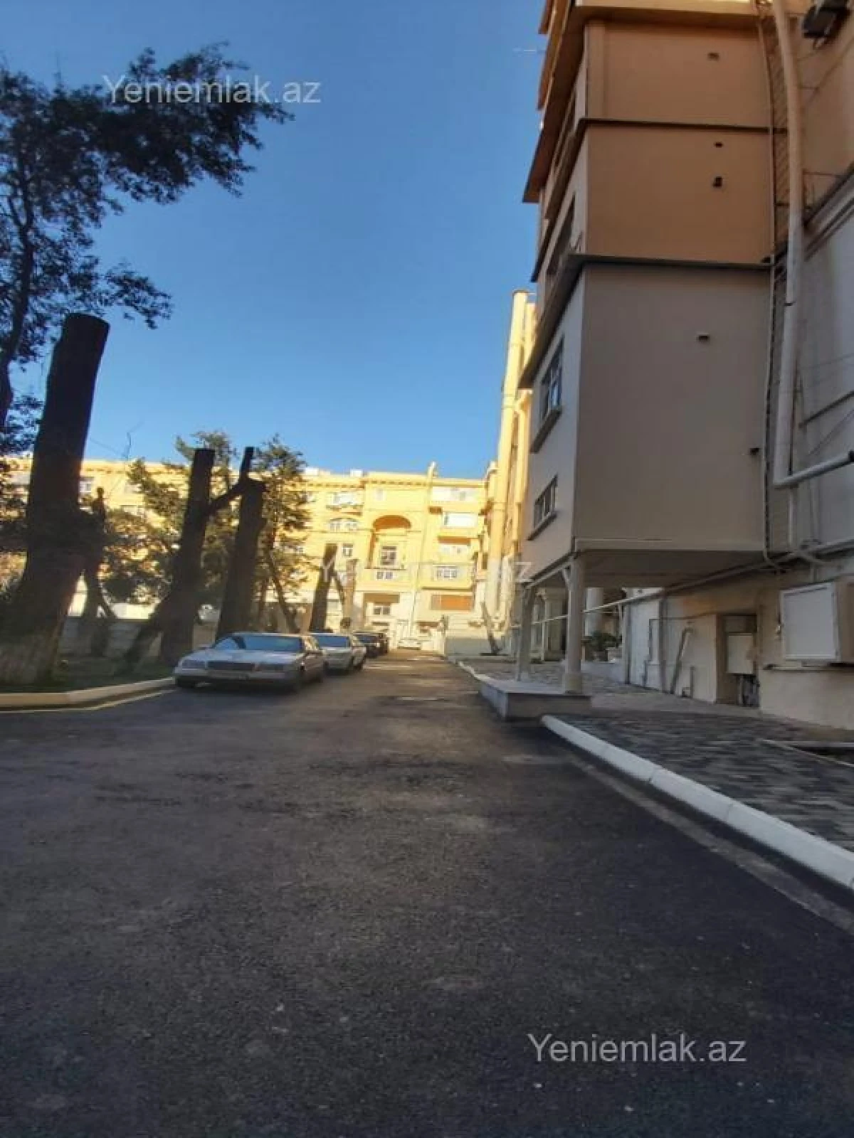 Satılır 3 otaqlı köhnə tikili 110 m²