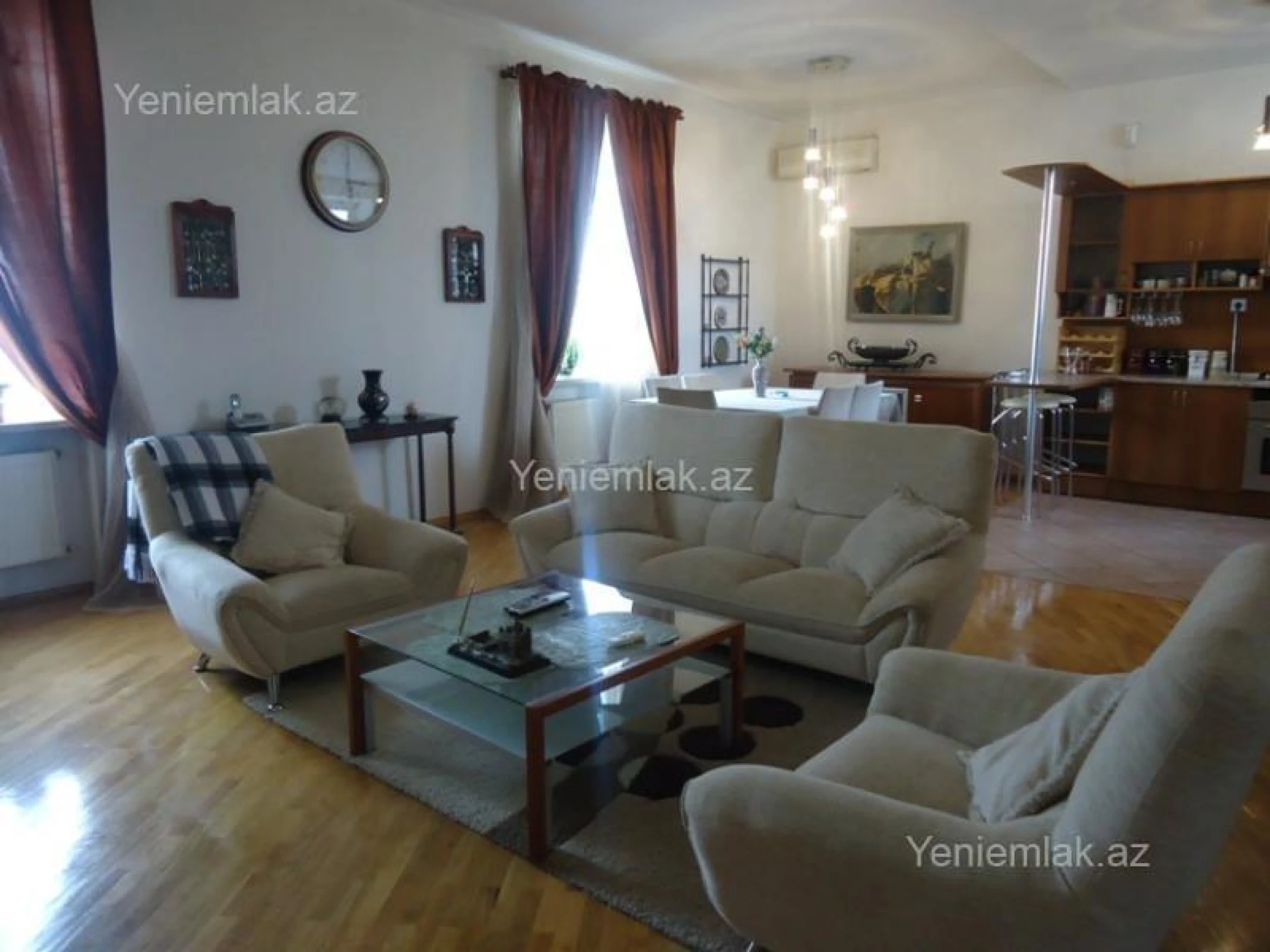 Satılır 3 otaqlı köhnə tikili 110 m²