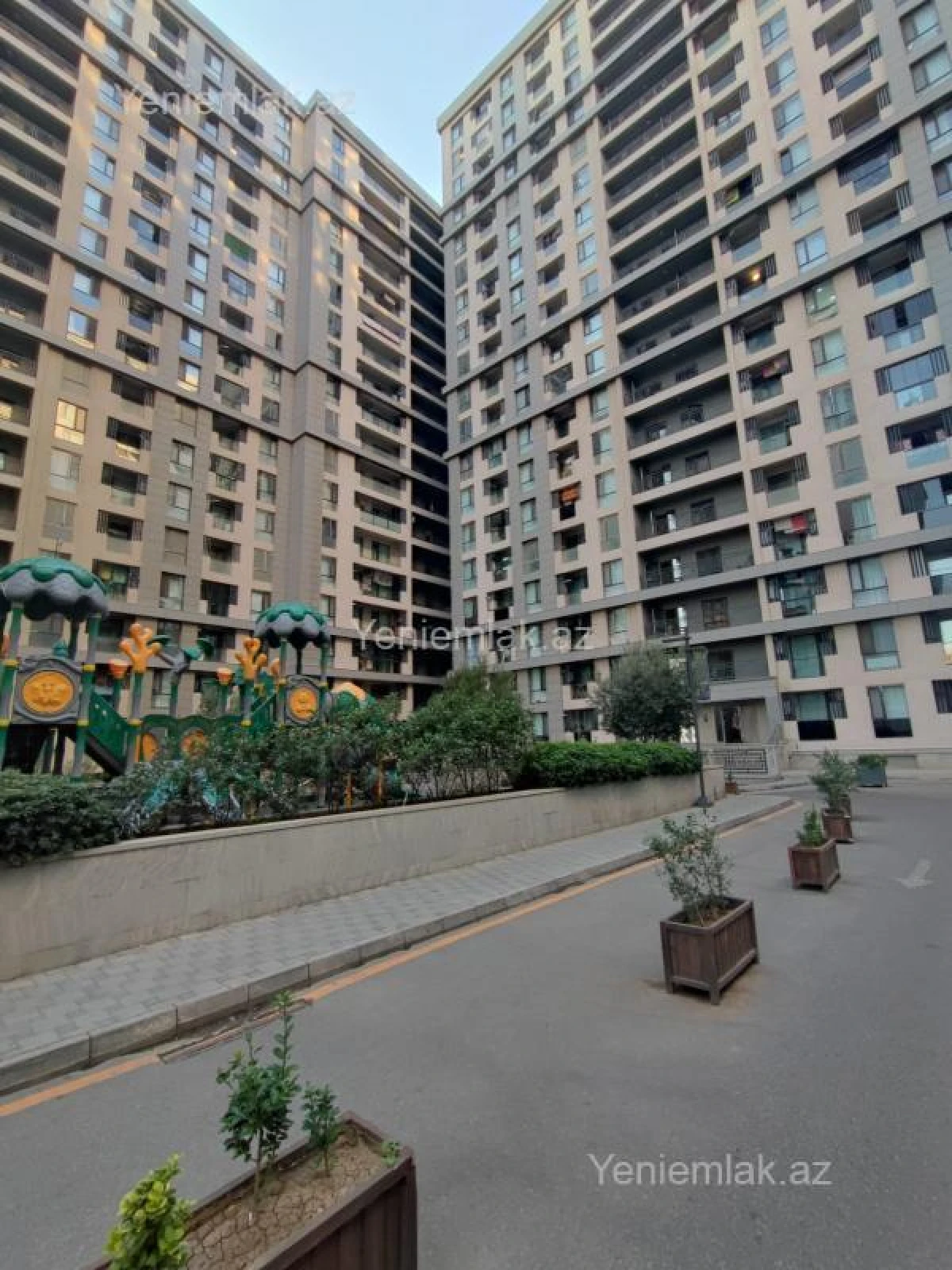 Satılır 3 otaqlı yeni tikili 82 m²