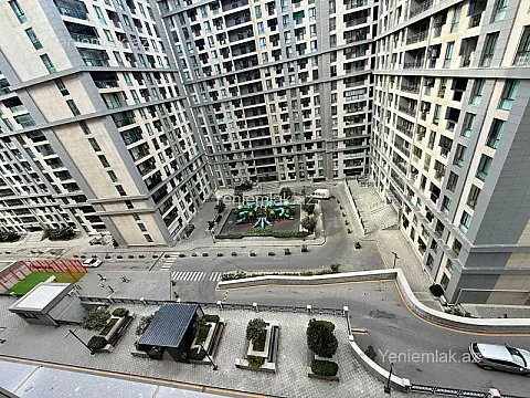 Satılır 3 otaqlı yeni tikili 82 m²