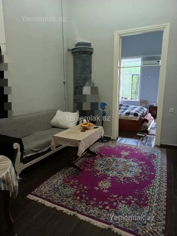 Satılır 2 otaqlı köhnə tikili 42 m²