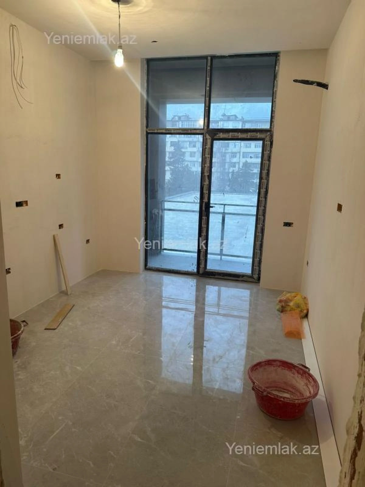 Satılır 2 otaqlı yeni tikili 77 m²
