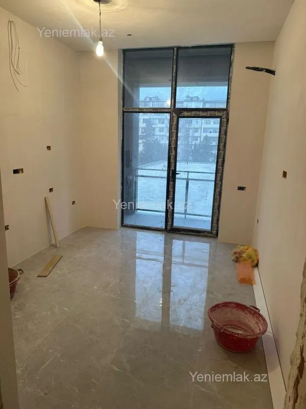 Satılır 2 otaqlı yeni tikili 77 m²