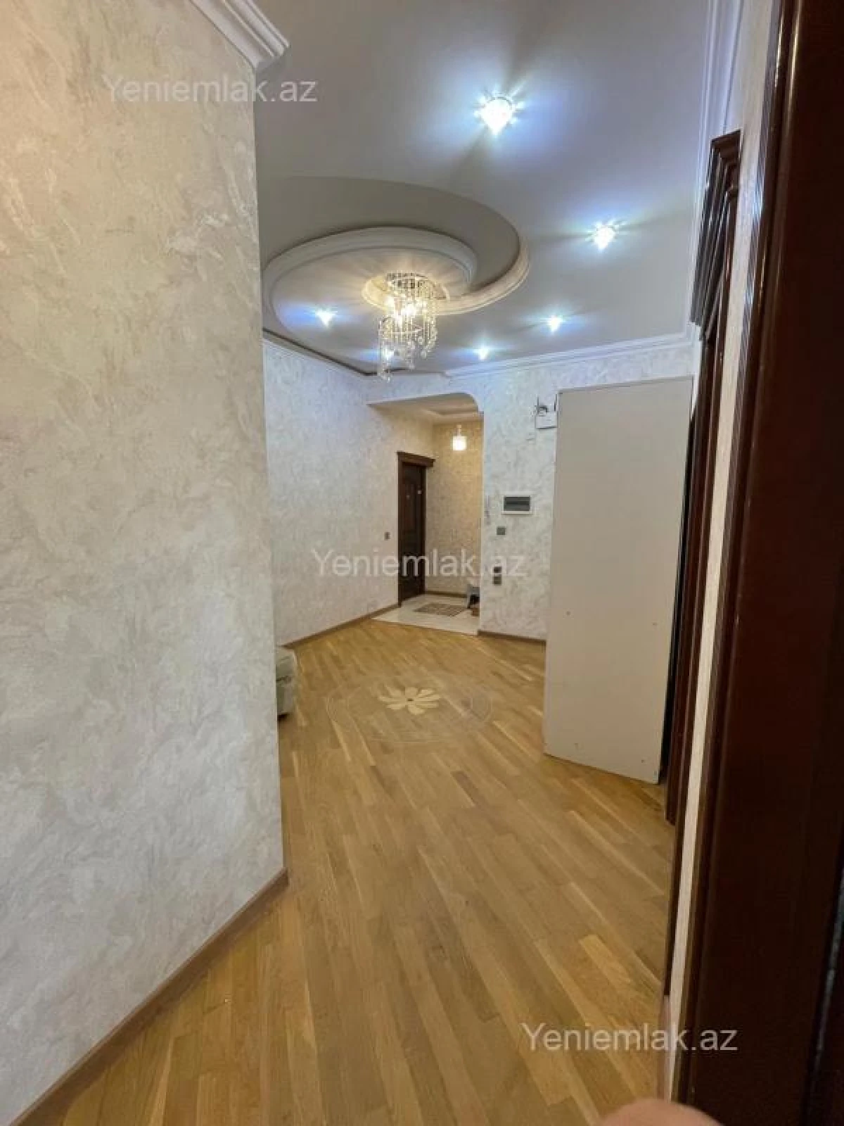 Satılır 3 otaqlı yeni tikili 150 m²