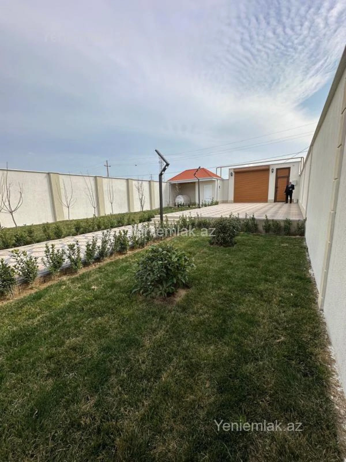Satılır 4 otaqlı həyət evi 145 m²