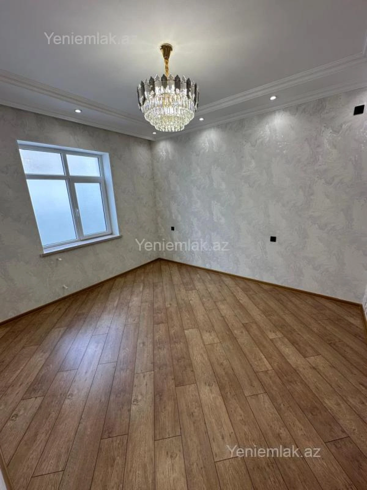Satılır 4 otaqlı həyət evi 145 m²