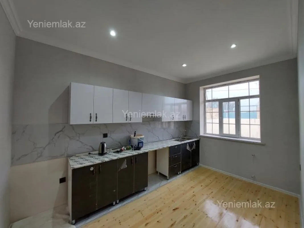 Satılır 3 otaqlı həyət evi 100 m²